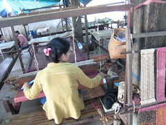 クメール伝統織物研究所