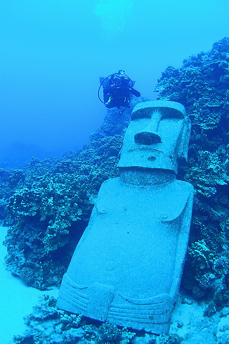 diving easter island